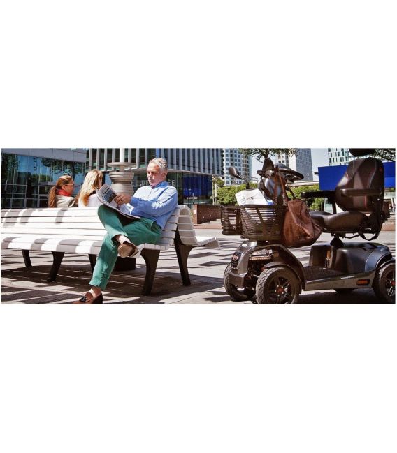 Lifestyle View FR1 Wheel Bariatric Scooter by FreeRider