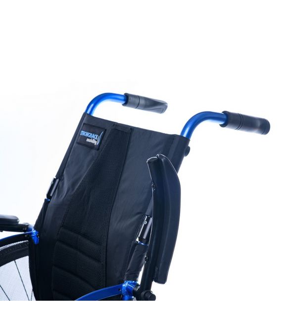 Optional Flip-Back Armrests