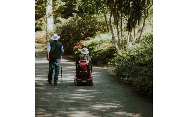 3-Wheel Mobility Scooters vs. 4-Wheel Mobility Scooters